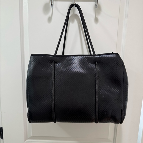 HAUTE SHORE Neoprene Tote with Zipper Wristlet Pouch - Picture 8 of 16